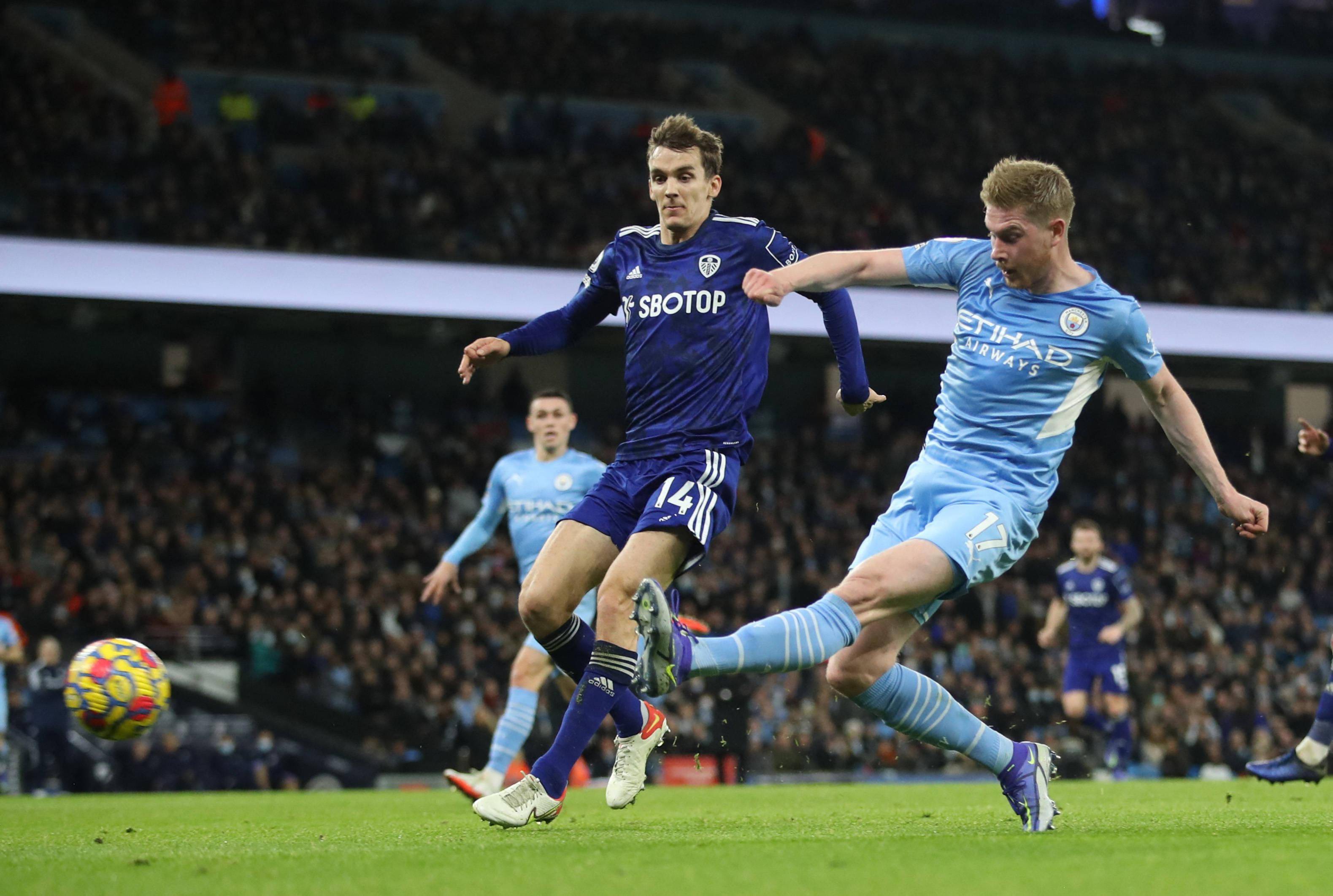 在绿茵场上 在绿茵场上